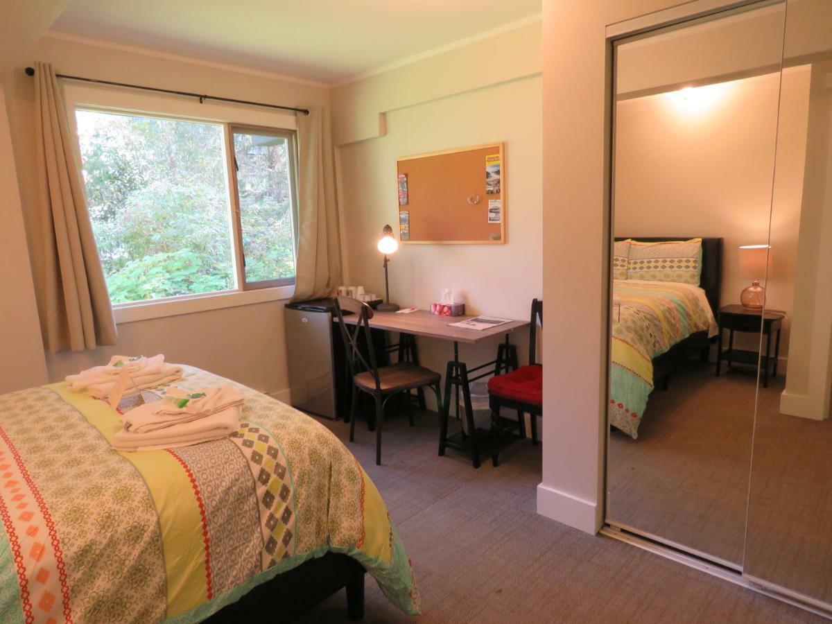 Bear Valley Guesthouse Stewart Buitenkant foto